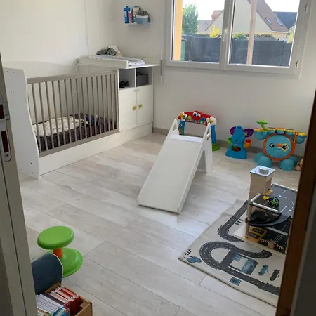 Maison De Lotissement Proche Circuit Des 24h Holiday home *