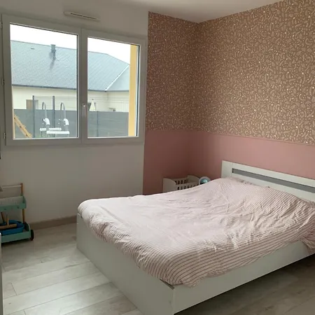 Holiday home Maison De Lotissement Proche Circuit Des 24h